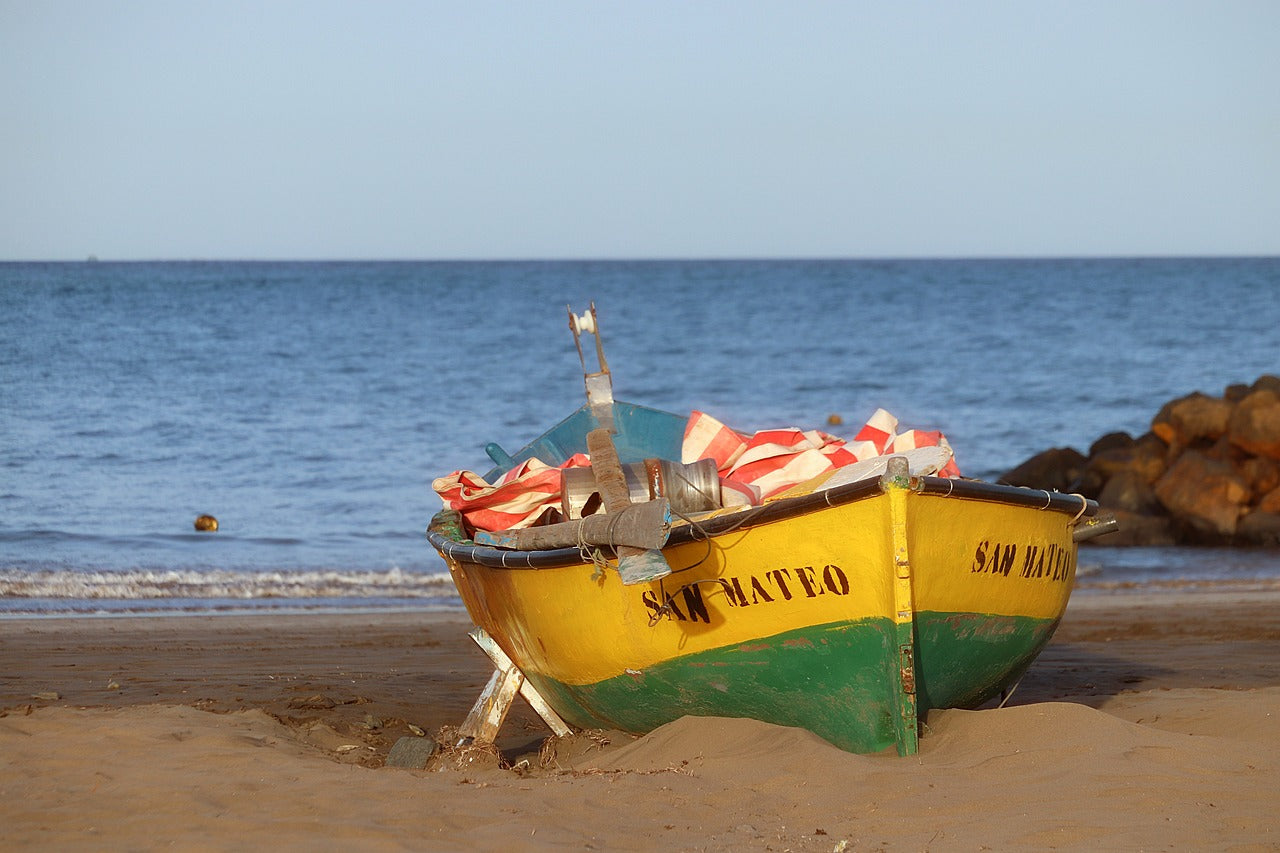 files/beach-7439609_1280.jpg