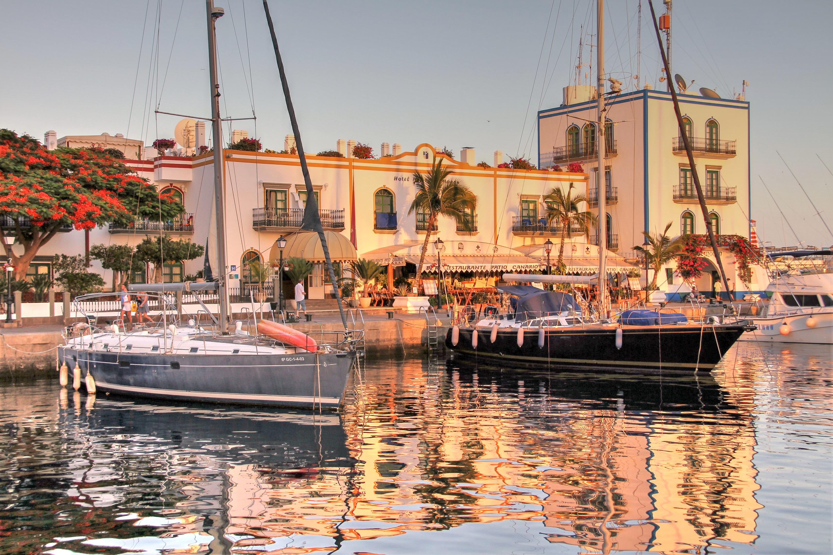 files/boats-5596516.jpg