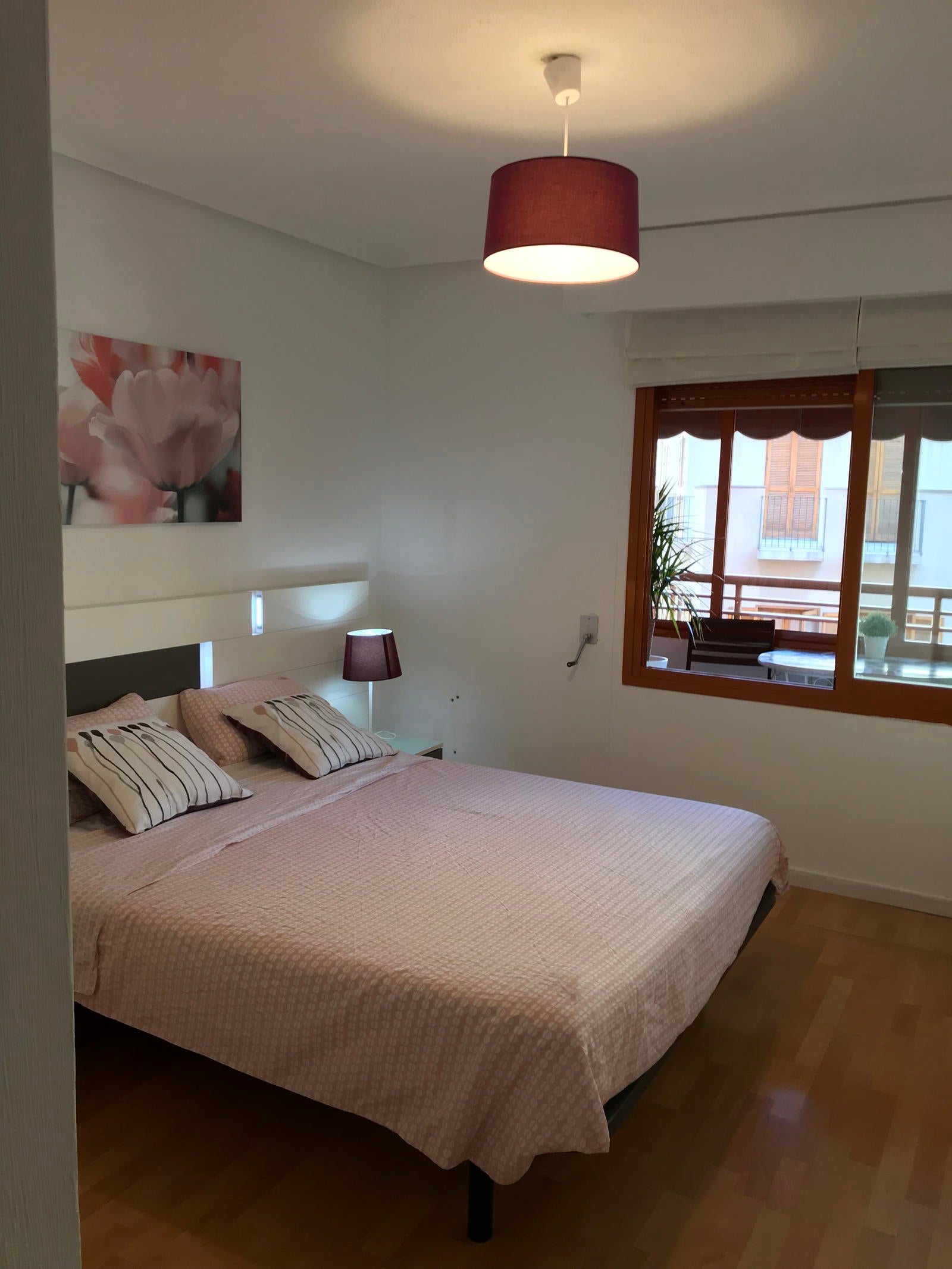 Apartamento en Plaza San Cristóbal, Alicante - Main Image